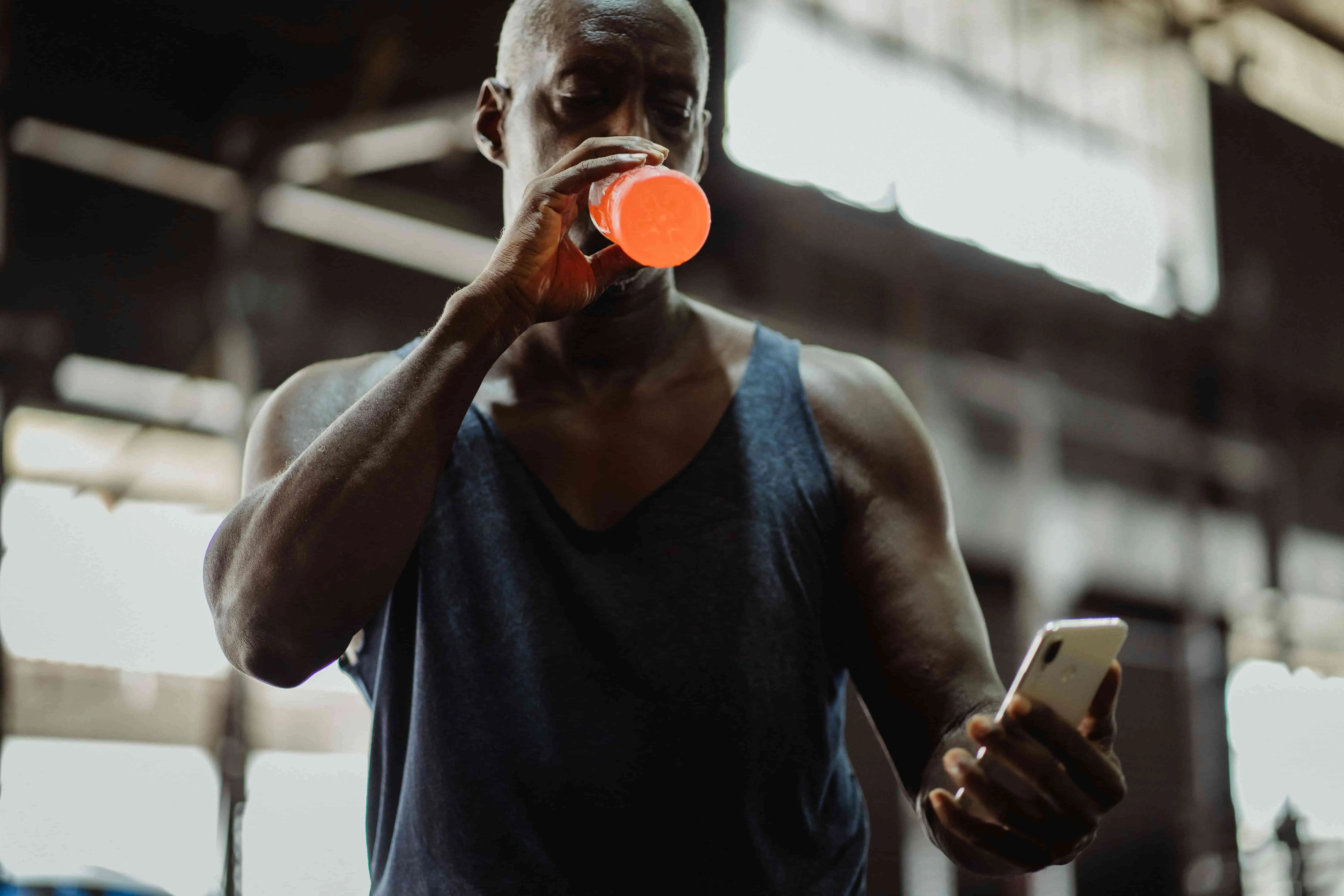 Interfaz de registro de entrenamiento en modo oscuro